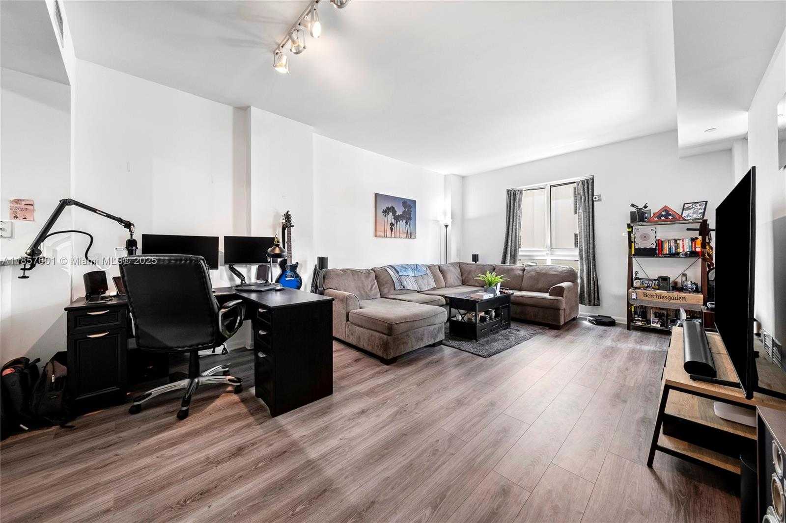 Small Image of 7350 SOUTH WEST 89TH ST #411S, Miami Number 7