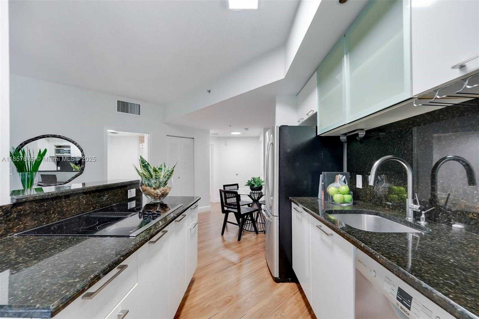 Small Image of 3339 VIRGINIA STREET #301, Miami Number 10