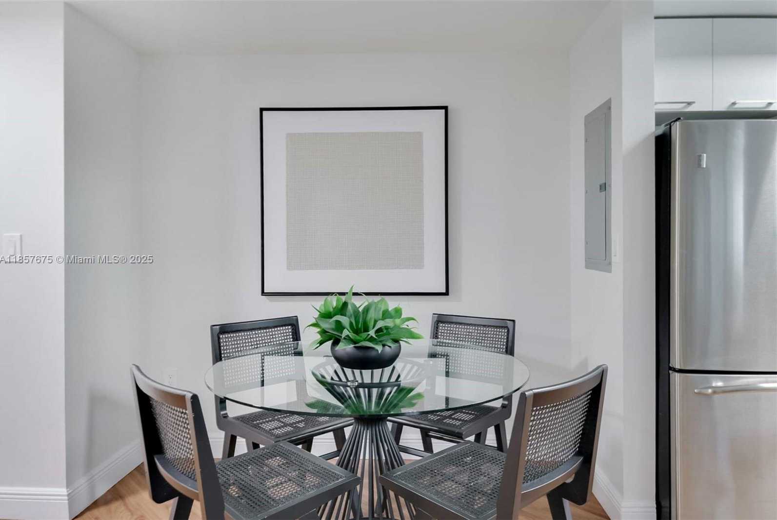 Small Image of 3339 VIRGINIA STREET #301, Miami Number 11