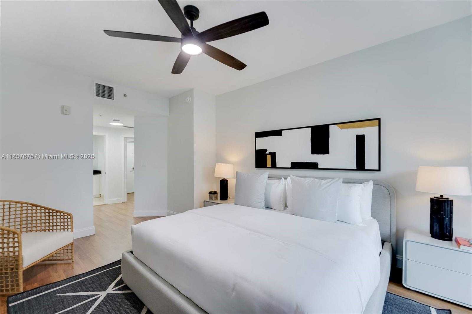 Small Image of 3339 VIRGINIA STREET #301, Miami Number 14