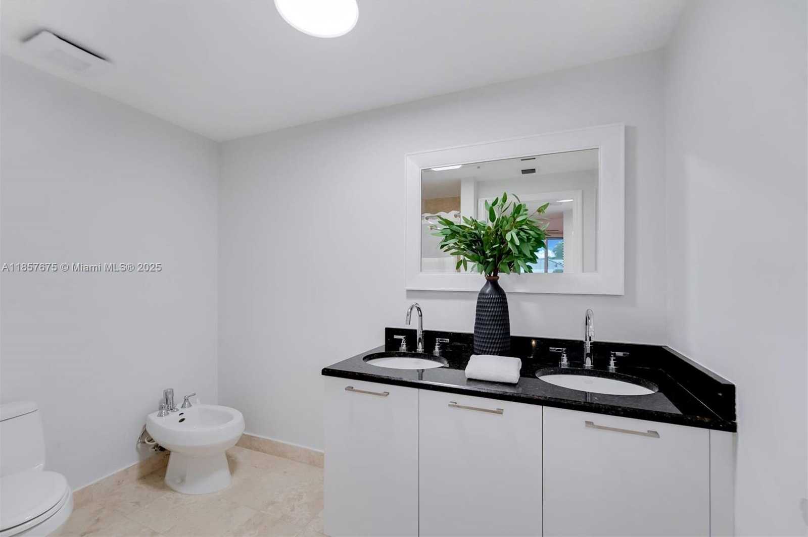 Small Image of 3339 VIRGINIA STREET #301, Miami Number 15