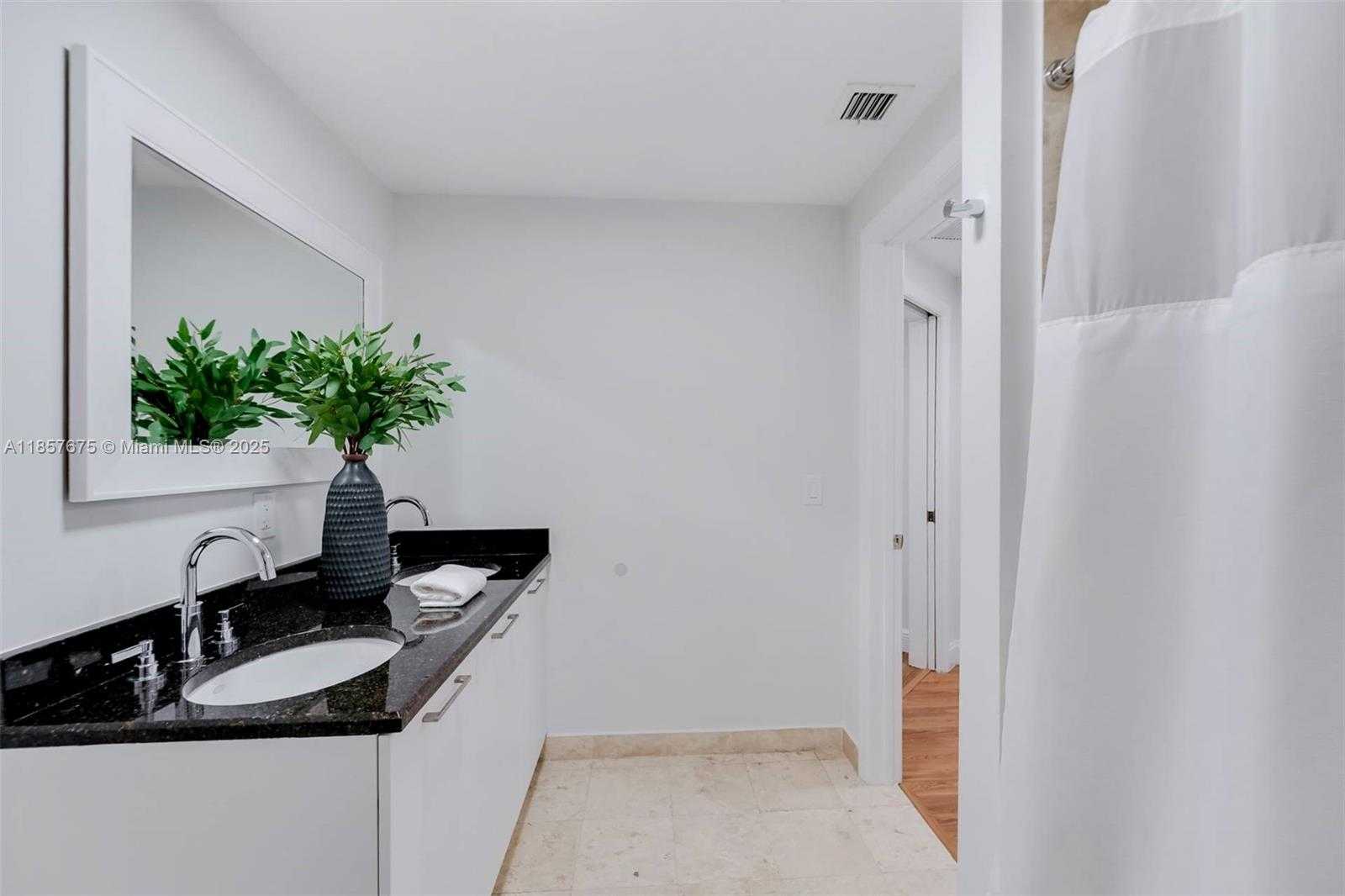 Small Image of 3339 VIRGINIA STREET #301, Miami Number 16