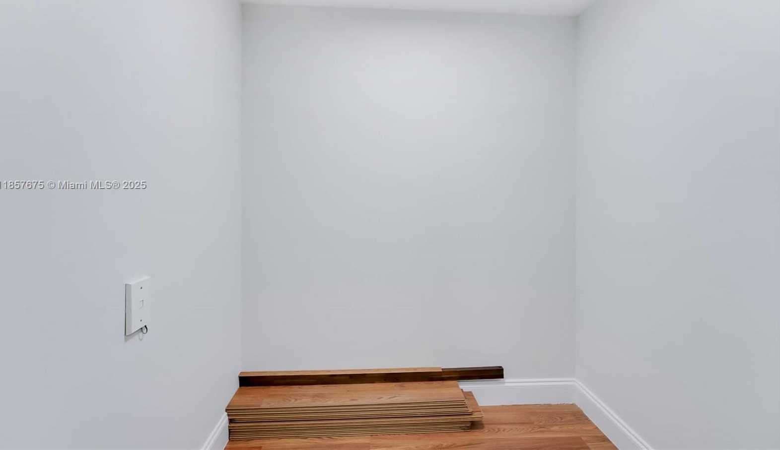 Small Image of 3339 VIRGINIA STREET #301, Miami Number 24