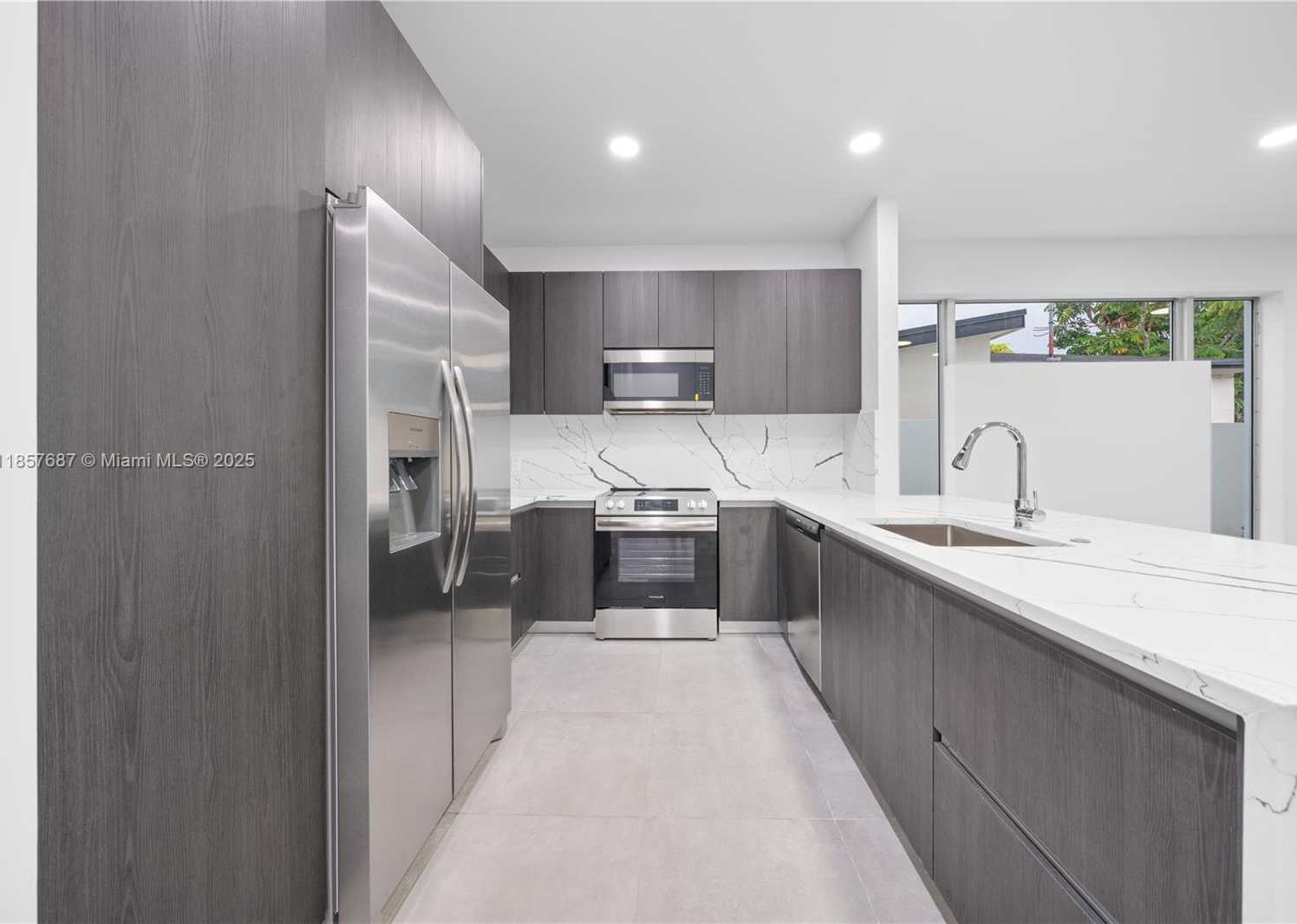 Small Image of 857 SOUTH WEST 14TH AVE #A, Miami Number 10
