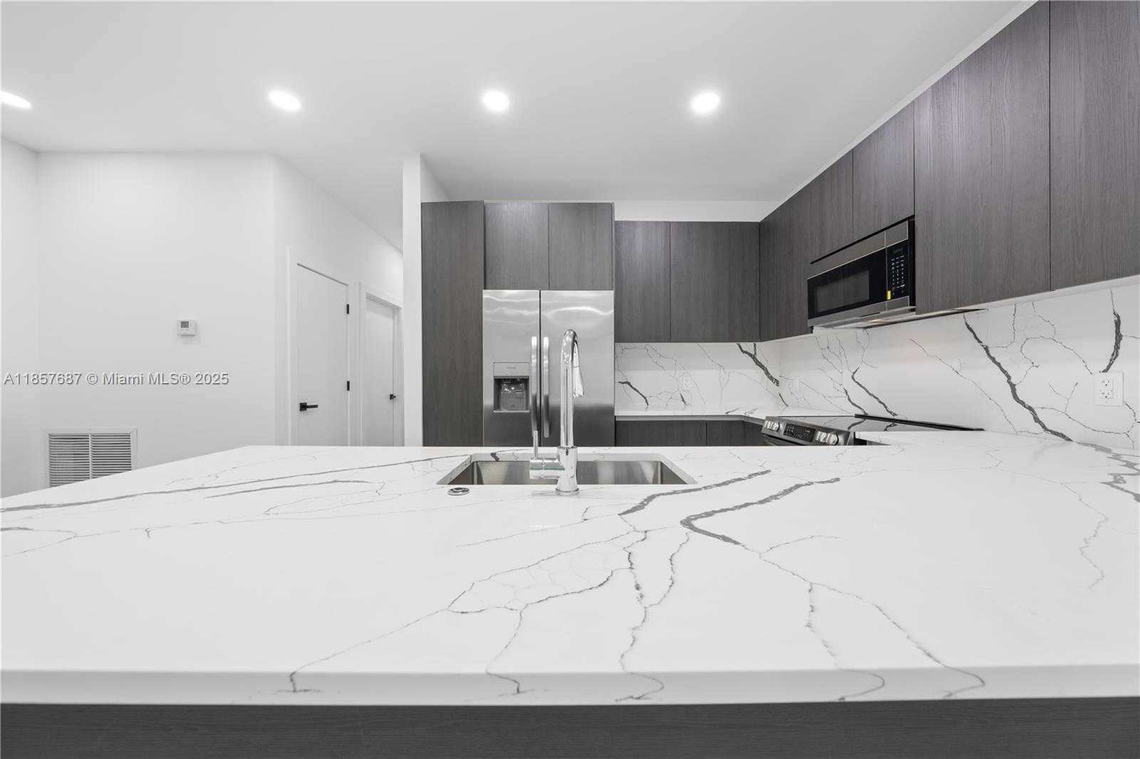 Small Image of 857 SOUTH WEST 14TH AVE #A, Miami Number 13