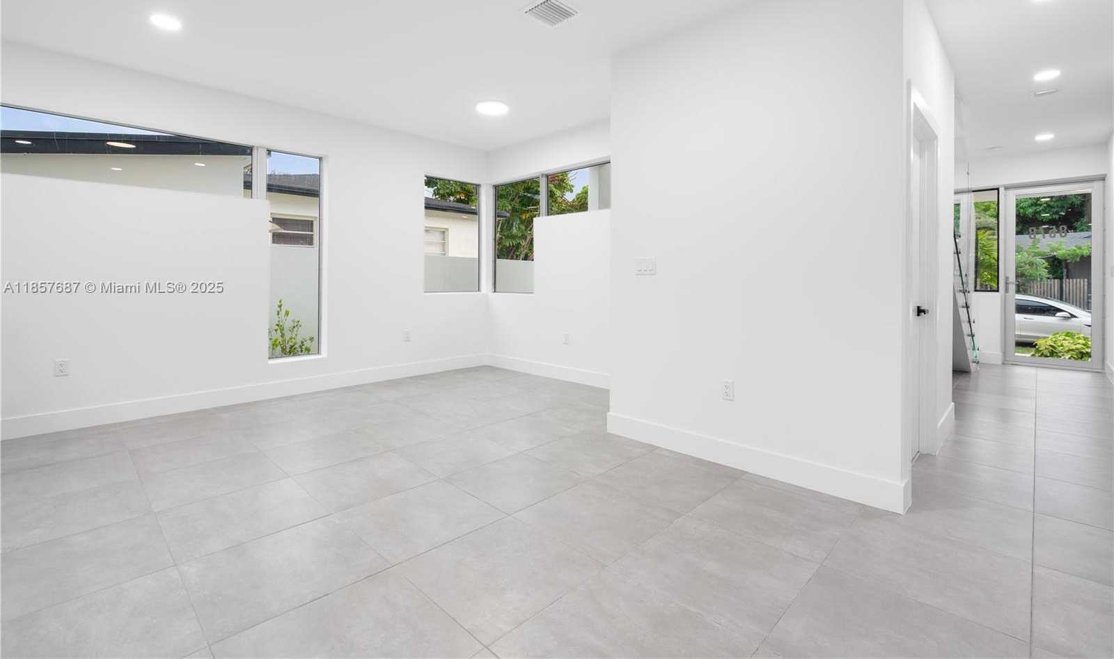 Small Image of 857 SOUTH WEST 14TH AVE #A, Miami Number 32