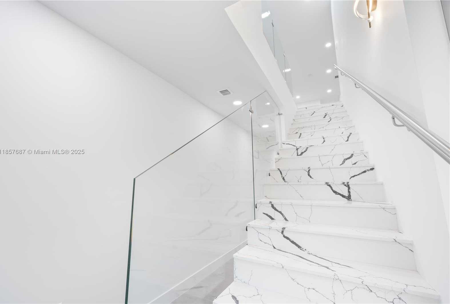 Small Image of 857 SOUTH WEST 14TH AVE #A, Miami Number 35