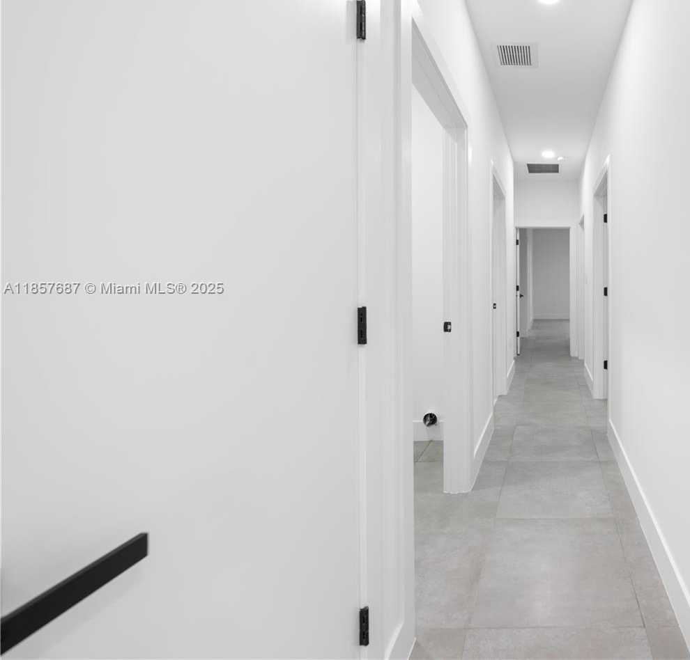 Small Image of 857 SOUTH WEST 14TH AVE #A, Miami Number 38