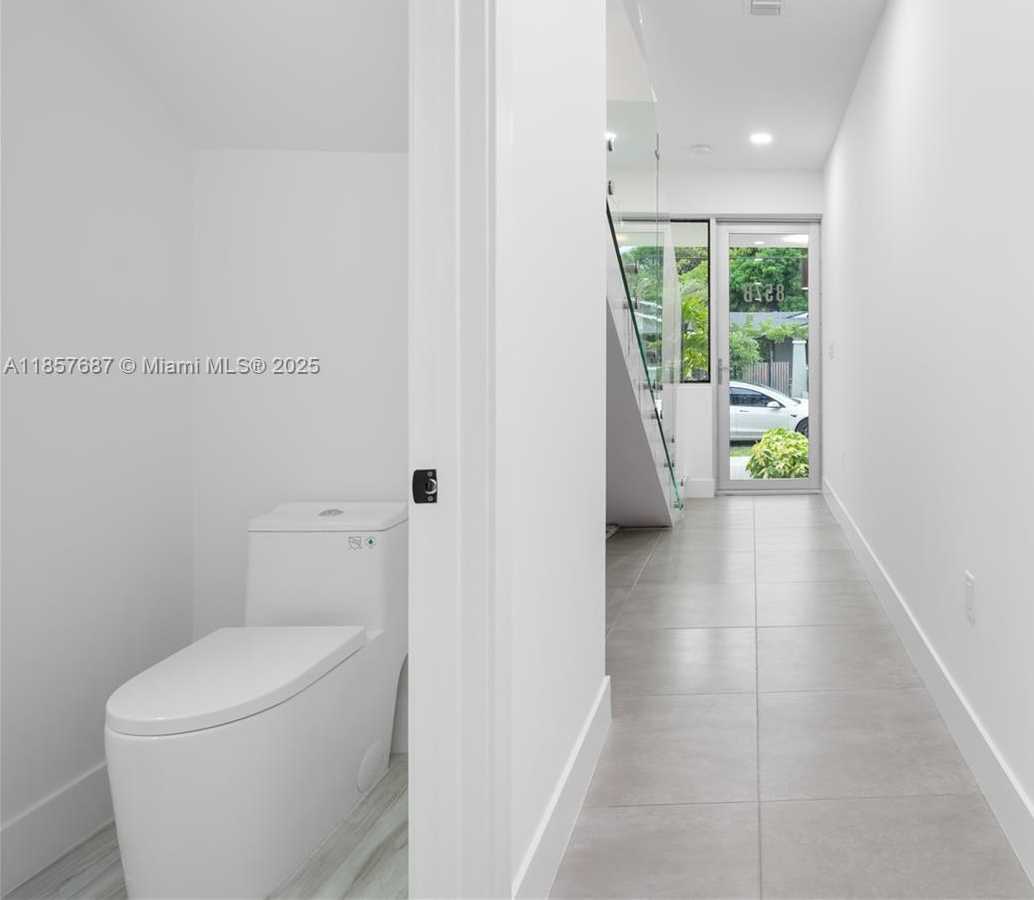 Small Image of 857 SOUTH WEST 14TH AVE #A, Miami Number 42