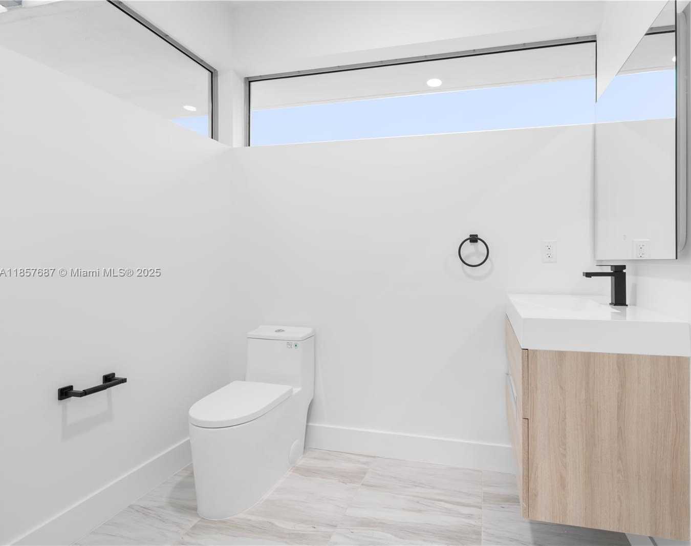 Small Image of 857 SOUTH WEST 14TH AVE #A, Miami Number 51