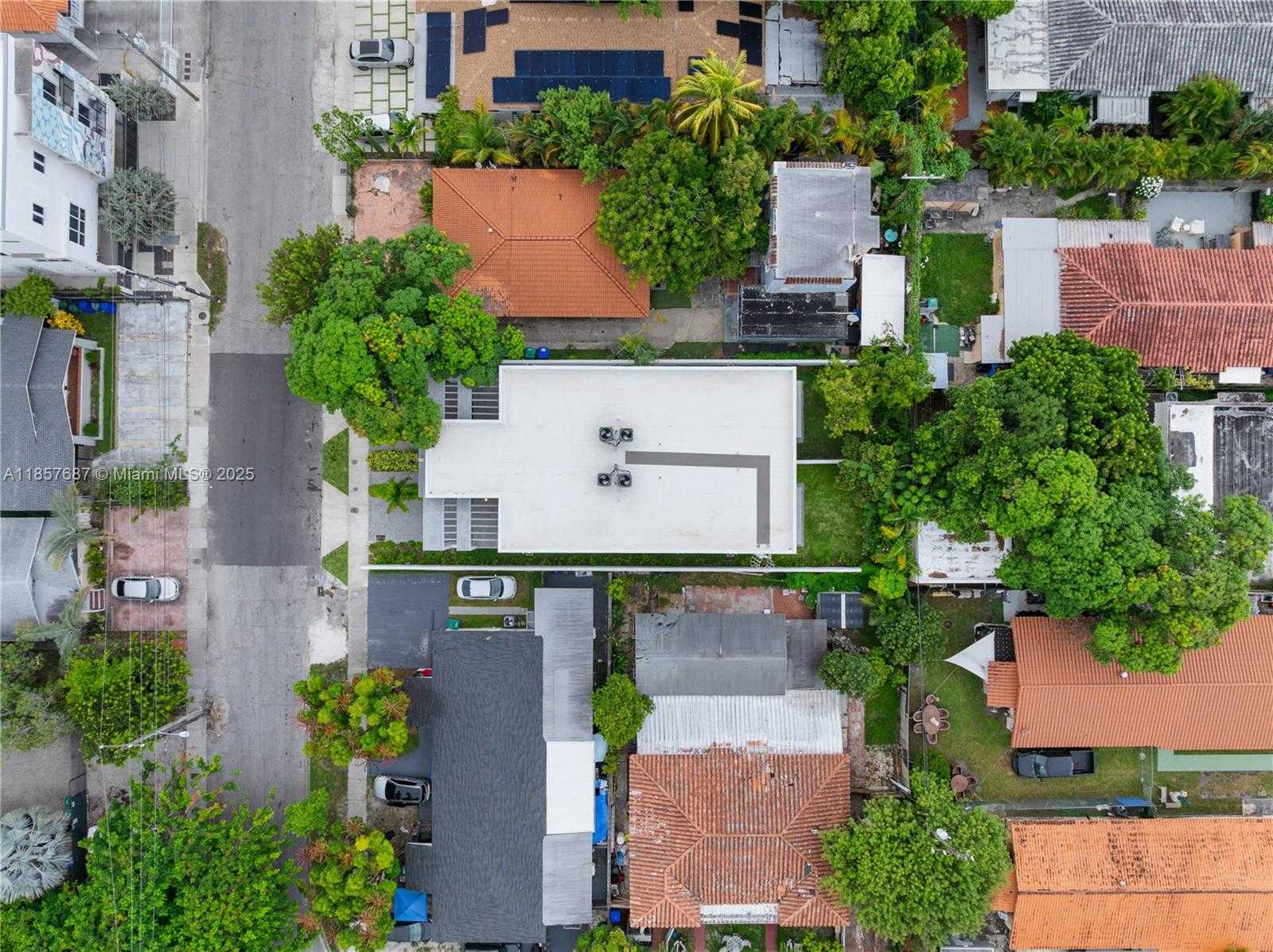 Small Image of 857 SOUTH WEST 14TH AVE #A, Miami Number 74