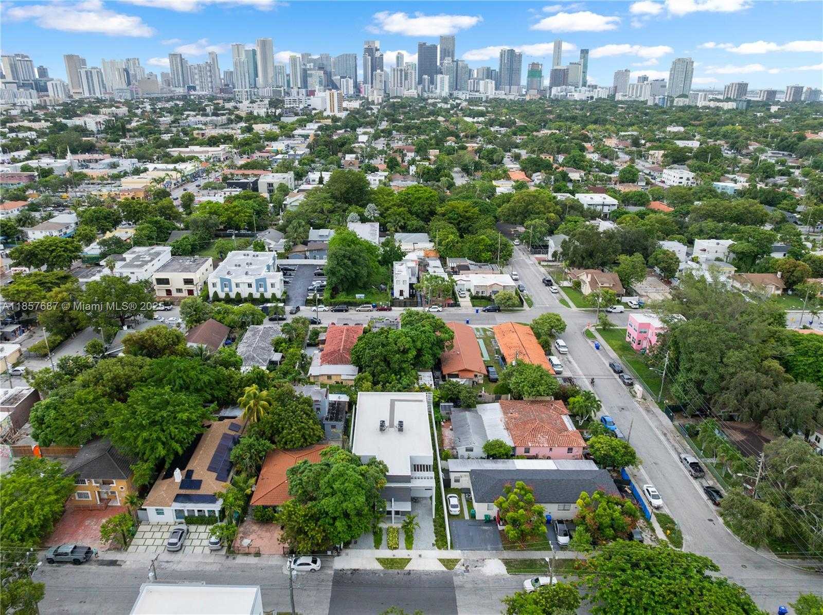 Small Image of 857 SOUTH WEST 14TH AVE #A, Miami Number 77