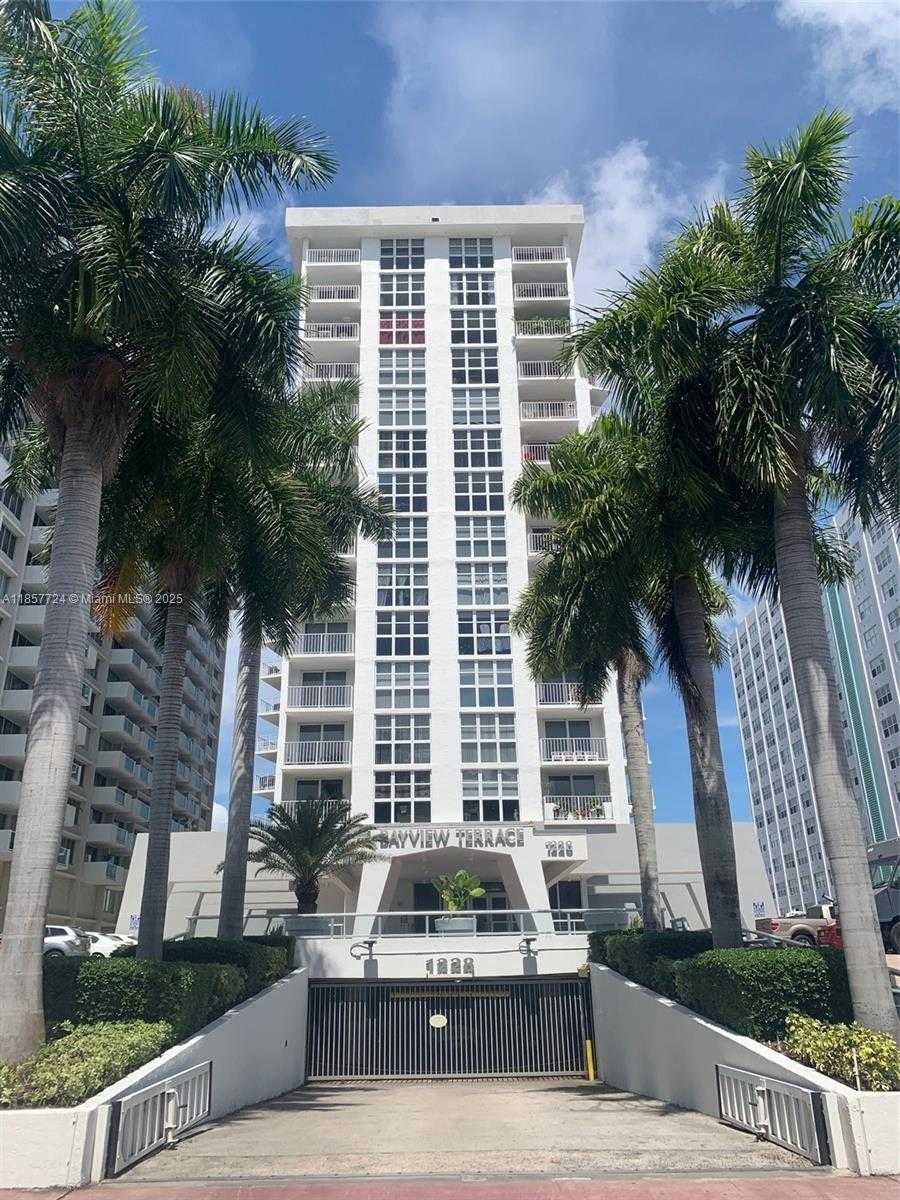 Small Image of 1228 WEST AVE #1415, Miami Beach Number 22