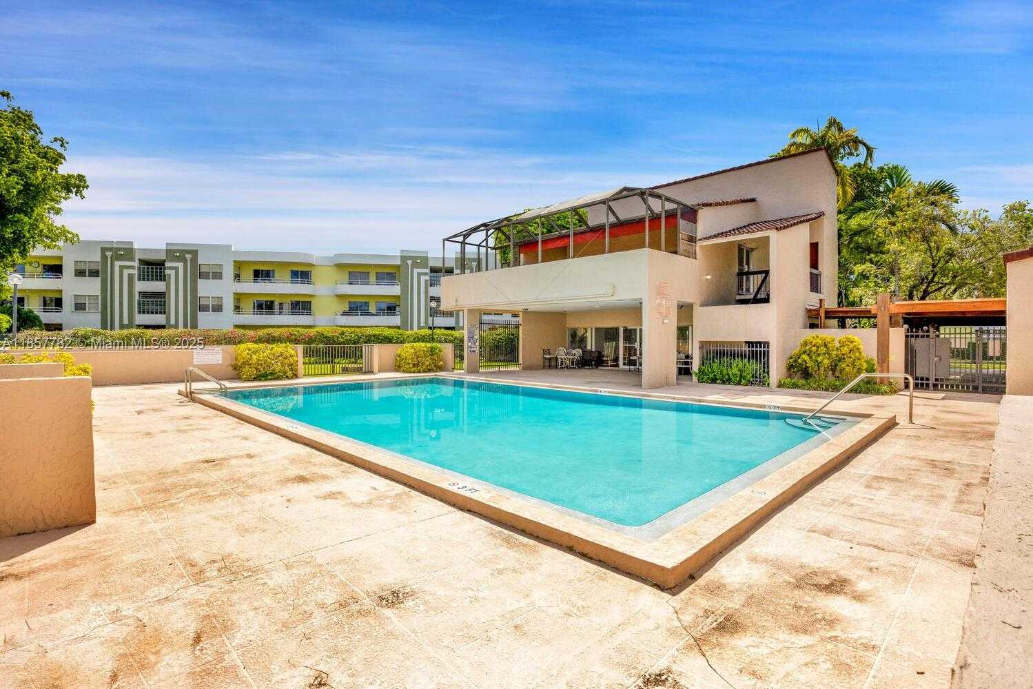 Small Image of 10651 SOUTH WEST 108TH AVE #3H, Miami Number 4