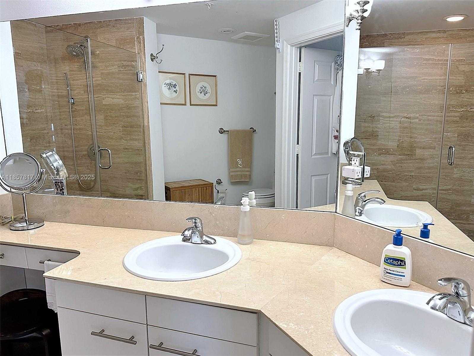 Small Image of 2080 SOUTH OCEAN DRIVE #MPH12, Hallandale Beach Number 15