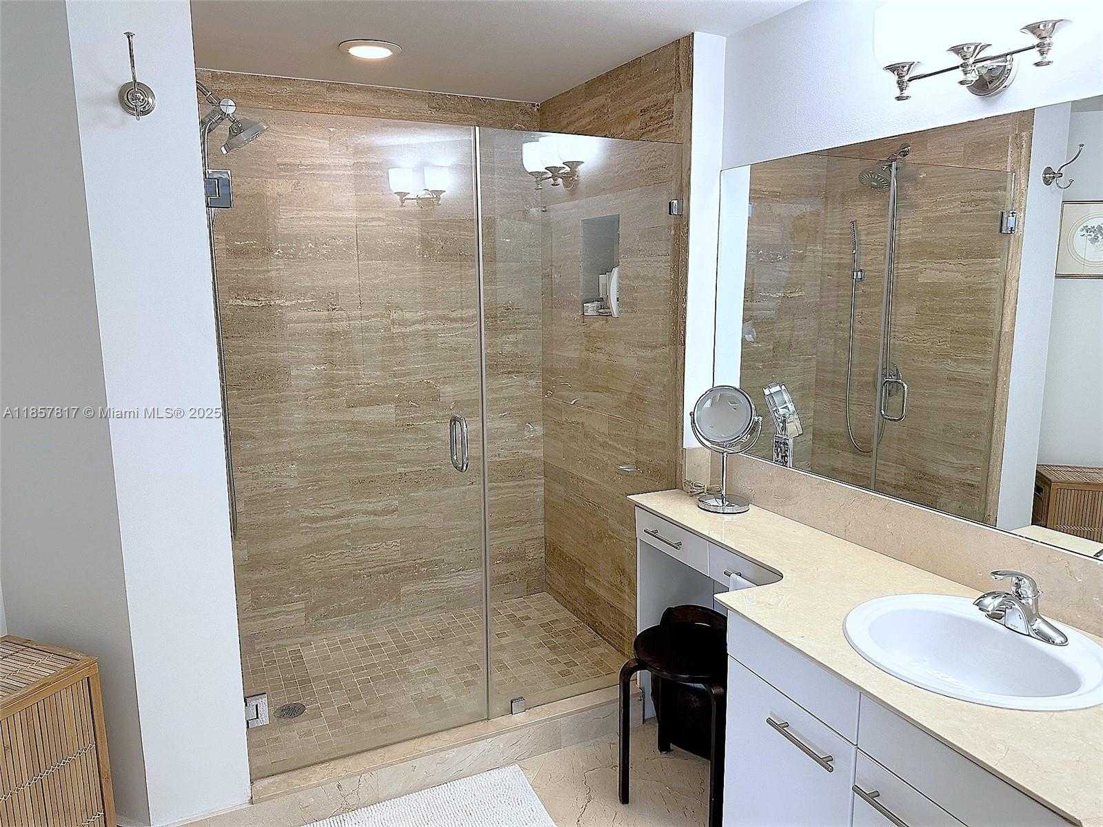 Small Image of 2080 SOUTH OCEAN DRIVE #MPH12, Hallandale Beach Number 16