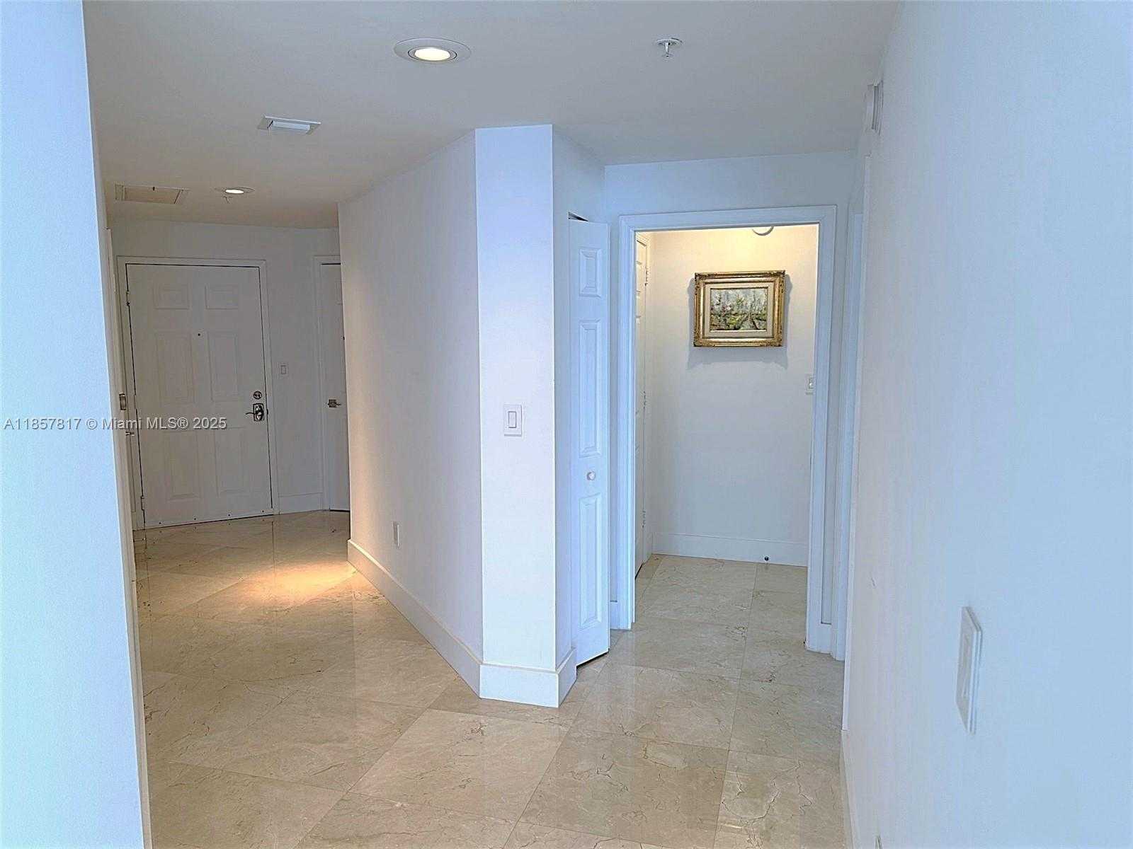 Small Image of 2080 SOUTH OCEAN DRIVE #MPH12, Hallandale Beach Number 17