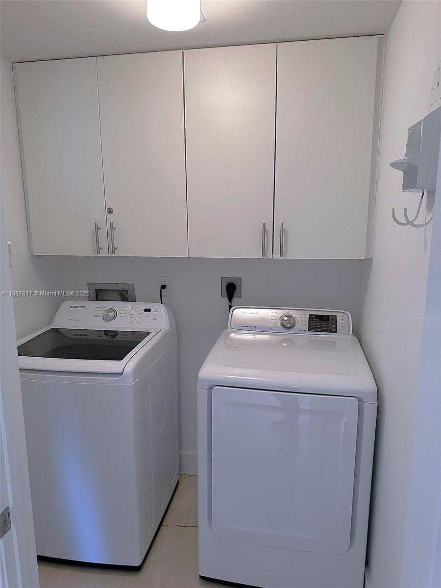 Small Image of 2080 SOUTH OCEAN DRIVE #MPH12, Hallandale Beach Number 23