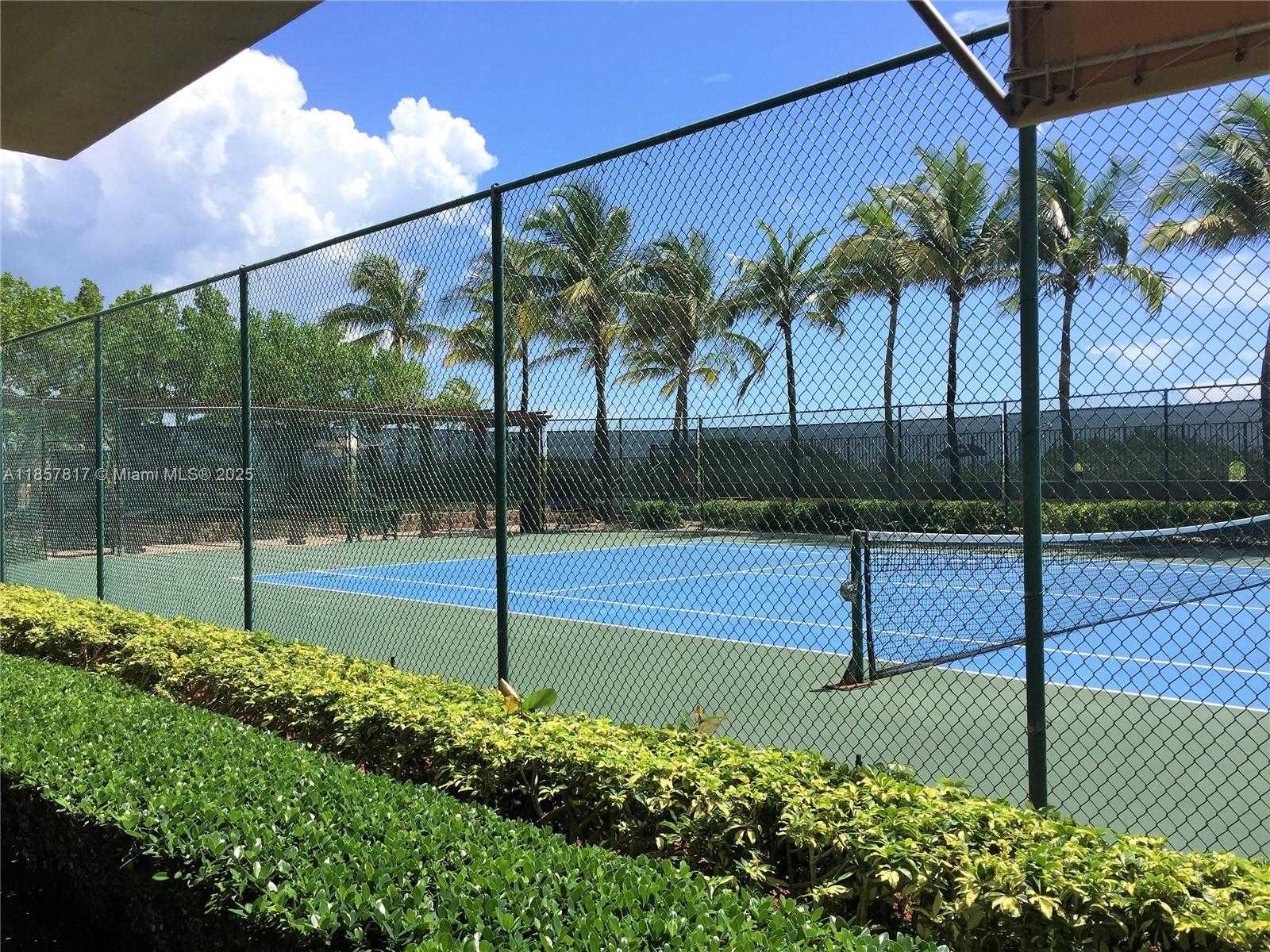 Small Image of 2080 SOUTH OCEAN DRIVE #MPH12, Hallandale Beach Number 49