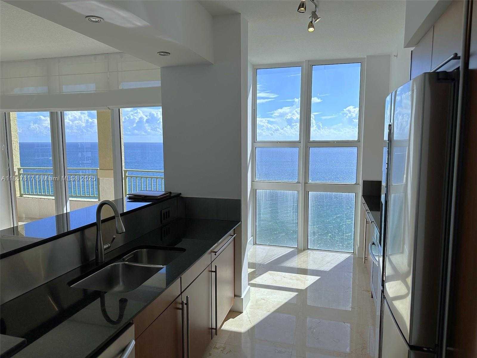 Small Image of 2080 SOUTH OCEAN DRIVE #MPH12, Hallandale Beach Number 7