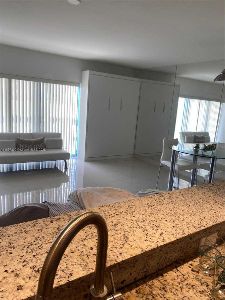 Small Image of 1965 SOUTH OCEAN DR #3H, Hallandale Beach Number 10