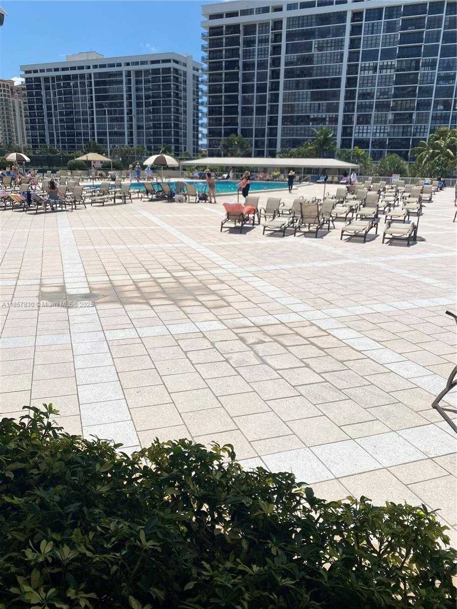Small Image of 1965 SOUTH OCEAN DR #3H, Hallandale Beach Number 17