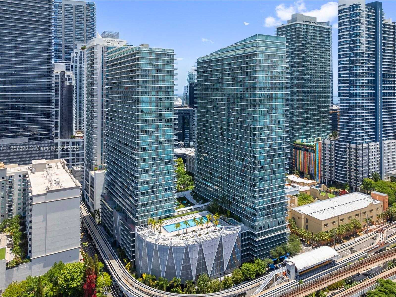 Small Image of 1111 SOUTH WEST 1ST AVE #2222-N, Miami Number 3