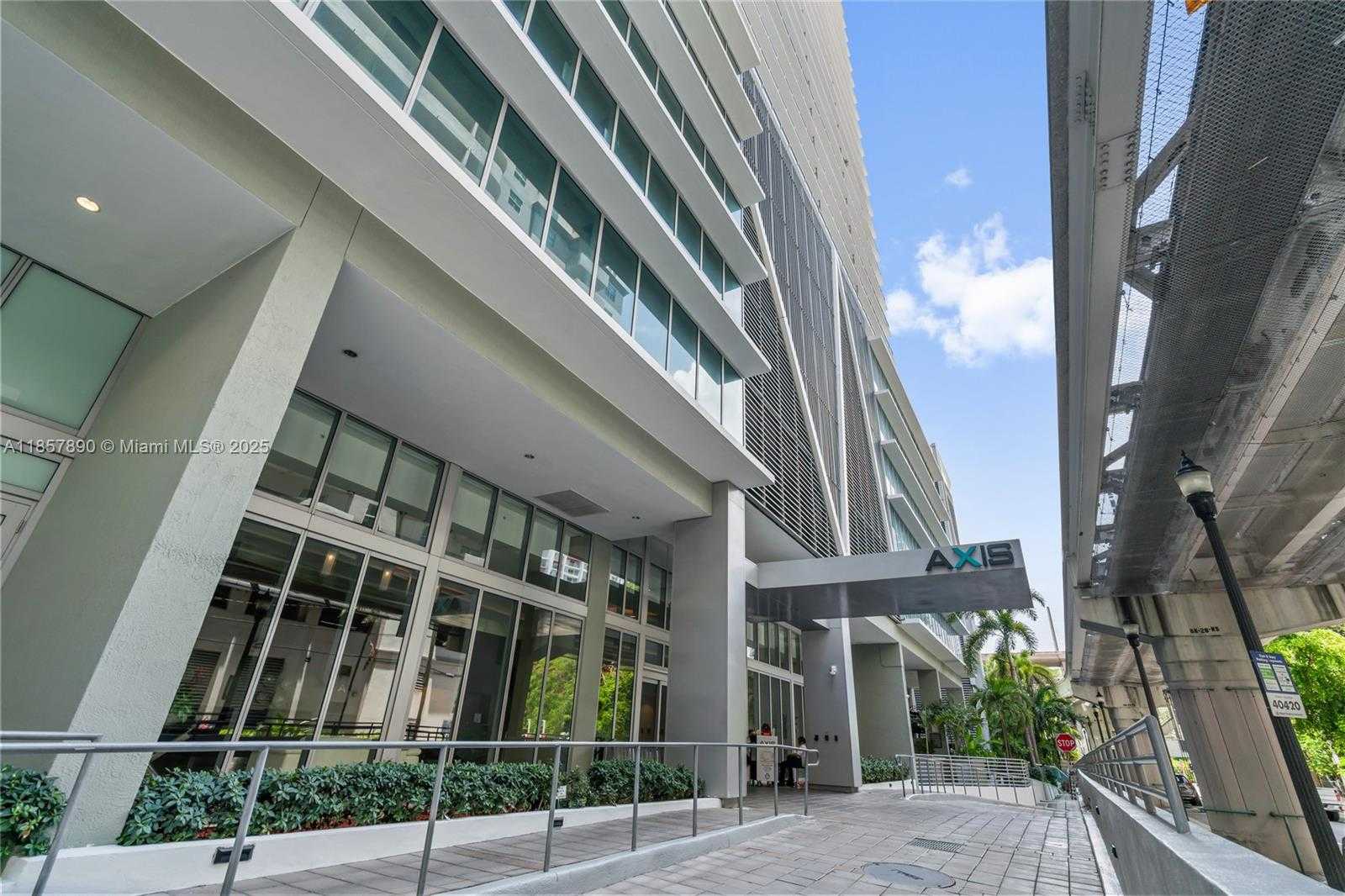 Small Image of 1111 SOUTH WEST 1ST AVE #2222-N, Miami Number 56