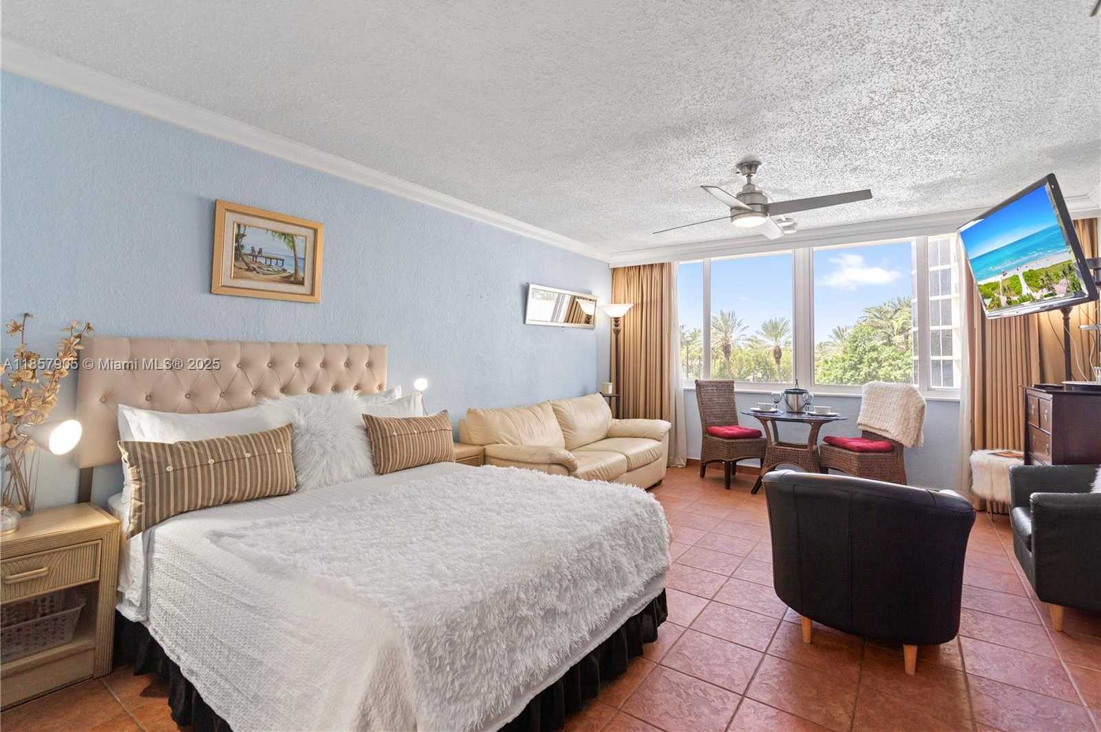 Small Image of 19201 COLLINS AVE #129, Sunny Isles Beach Number 3