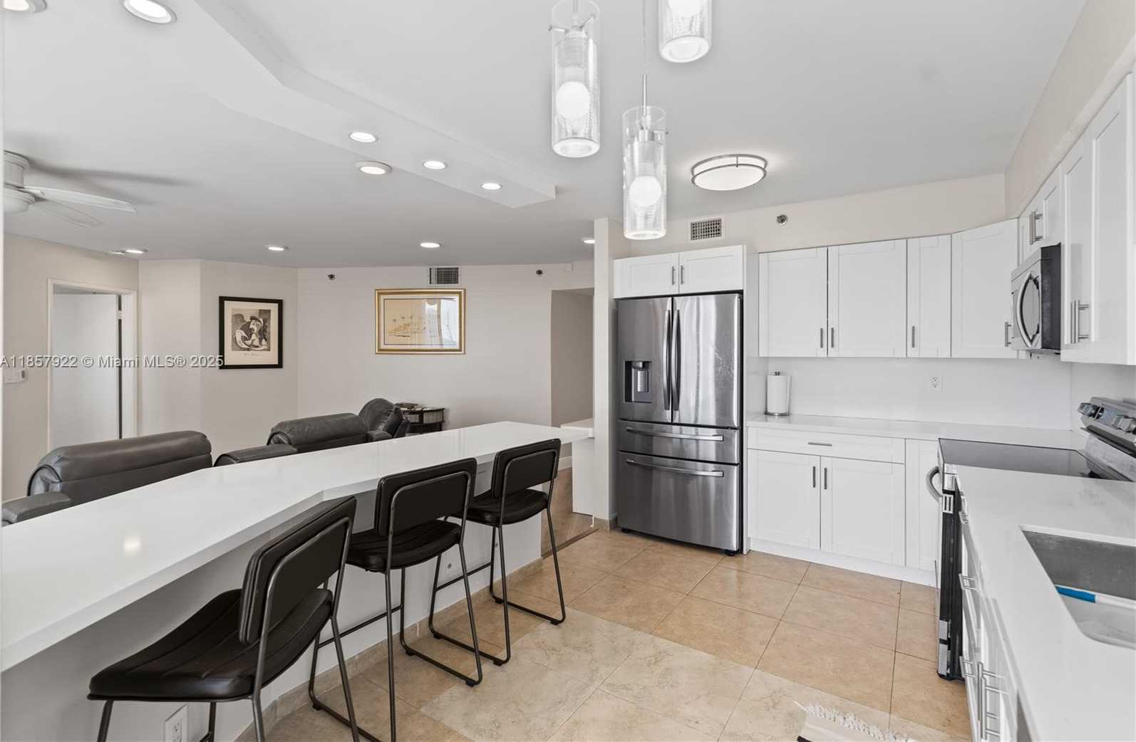 Small Image of 3600 MYSTIC POINTE DR #1616, Aventura Number 10