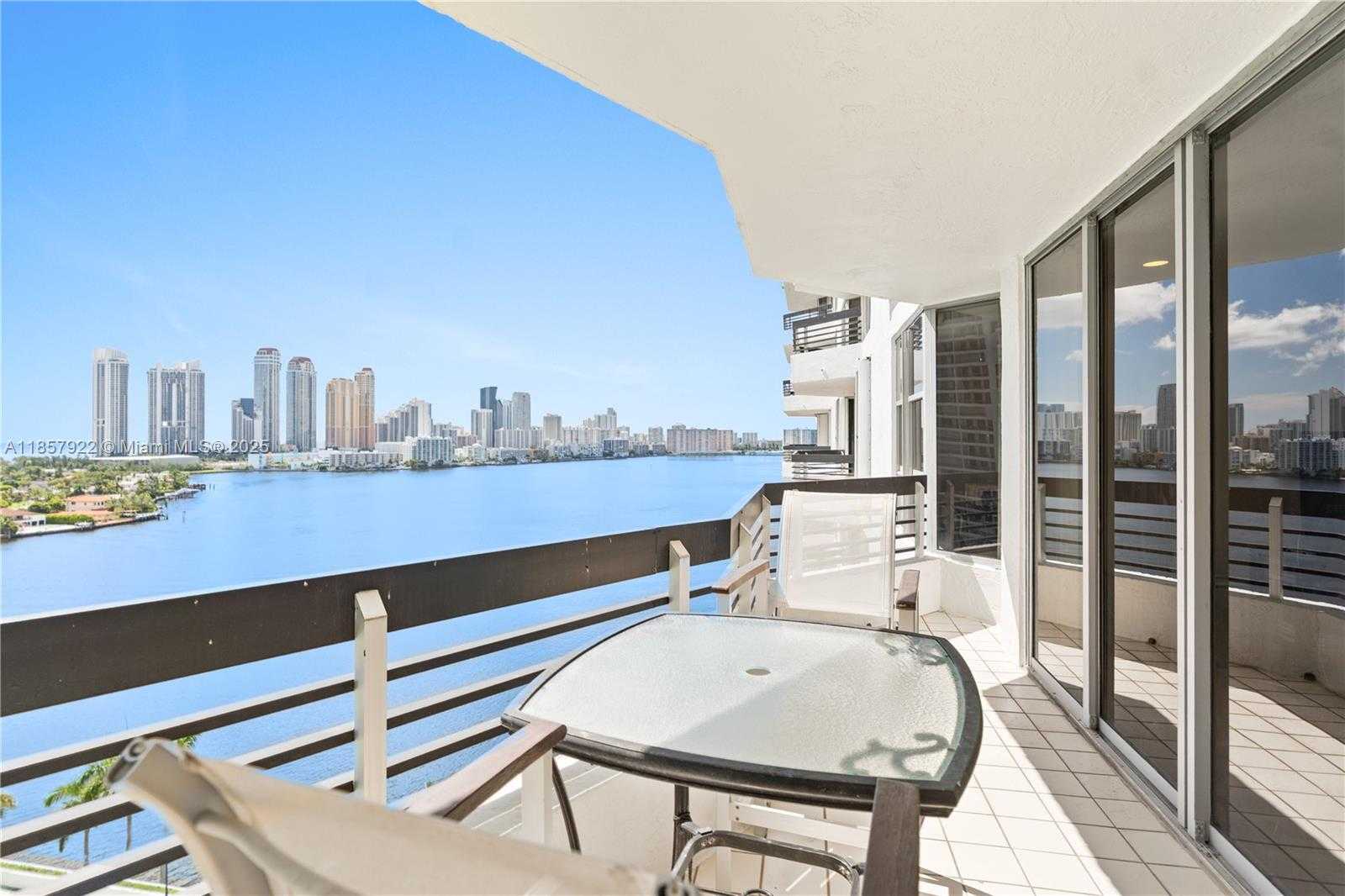 Small Image of 3600 MYSTIC POINTE DR #1616, Aventura Number 2