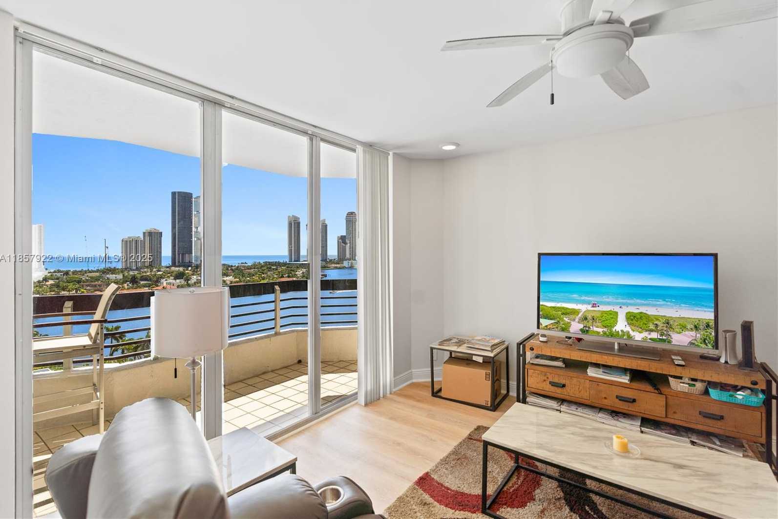 Small Image of 3600 MYSTIC POINTE DR #1616, Aventura Number 3