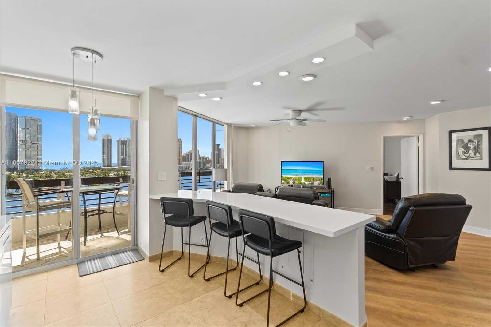 Small Image of 3600 MYSTIC POINTE DR #1616, Aventura Number 6