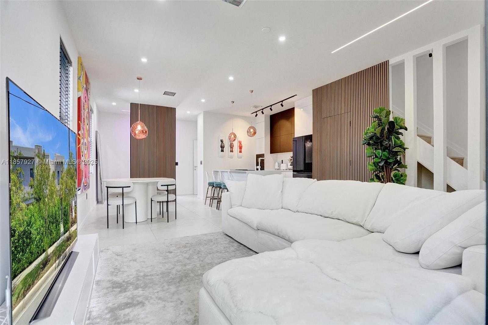 Small Image of 421 NORTH WEST 17TH ST, Fort Lauderdale Number 17