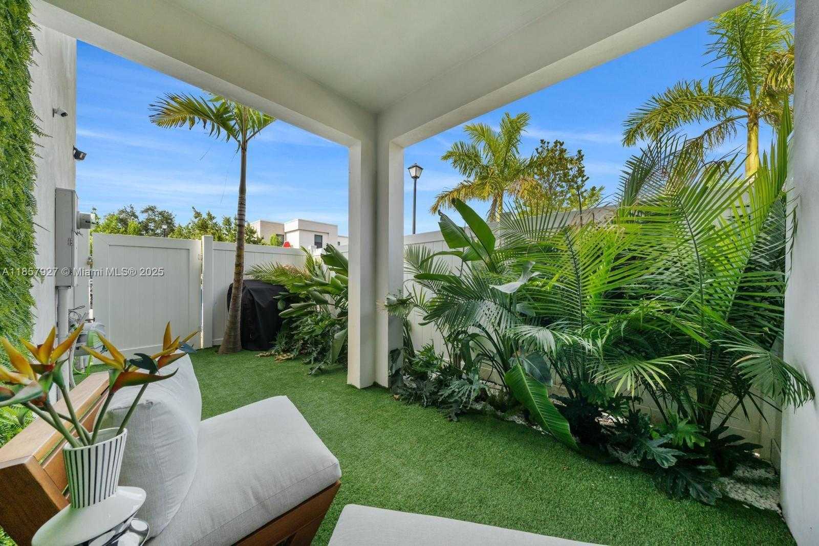 Small Image of 421 NORTH WEST 17TH ST, Fort Lauderdale Number 19