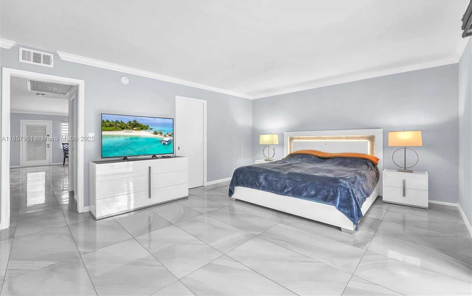 Small Image of 2301 LUCAYA LN #G2, Coconut Creek Number 11