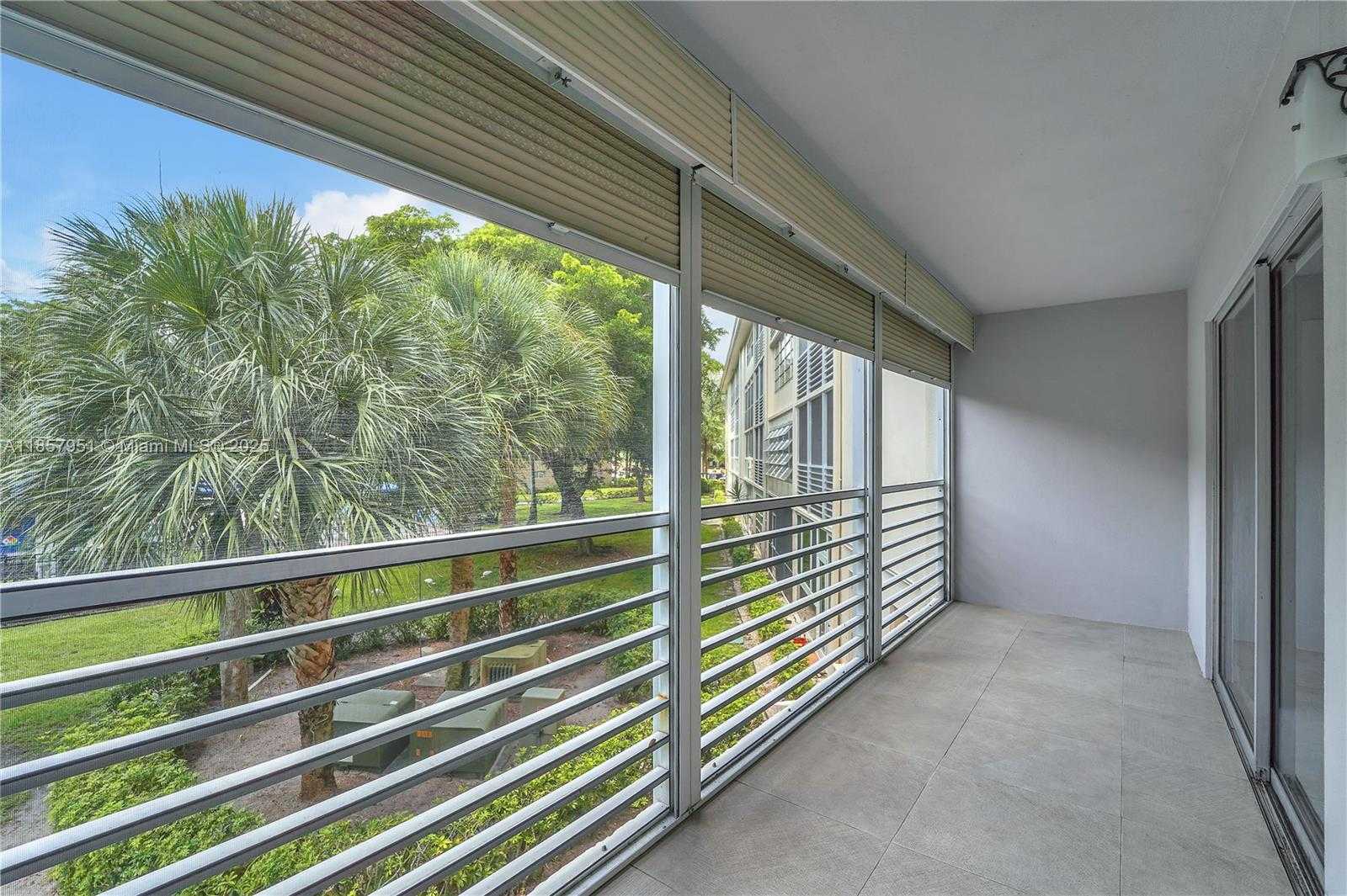 Small Image of 2301 LUCAYA LN #G2, Coconut Creek Number 15