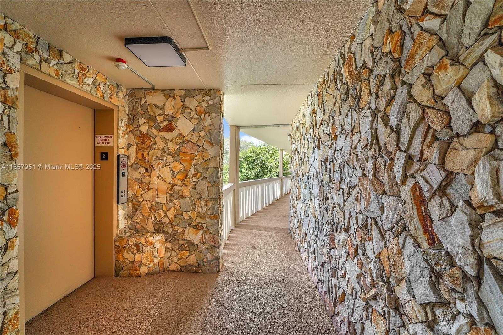 Small Image of 2301 LUCAYA LN #G2, Coconut Creek Number 25