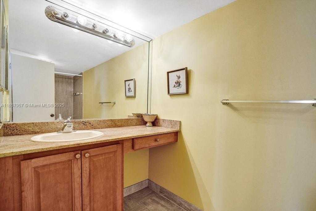 Small Image of 1201 SOUTH OCEAN DR #2308N, Hollywood Number 34