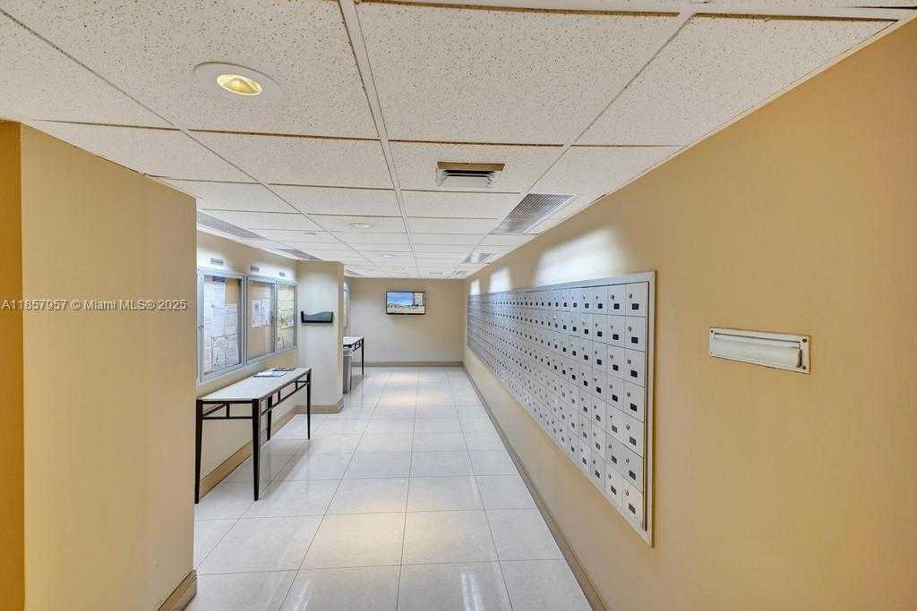 Small Image of 1201 SOUTH OCEAN DR #2308N, Hollywood Number 52