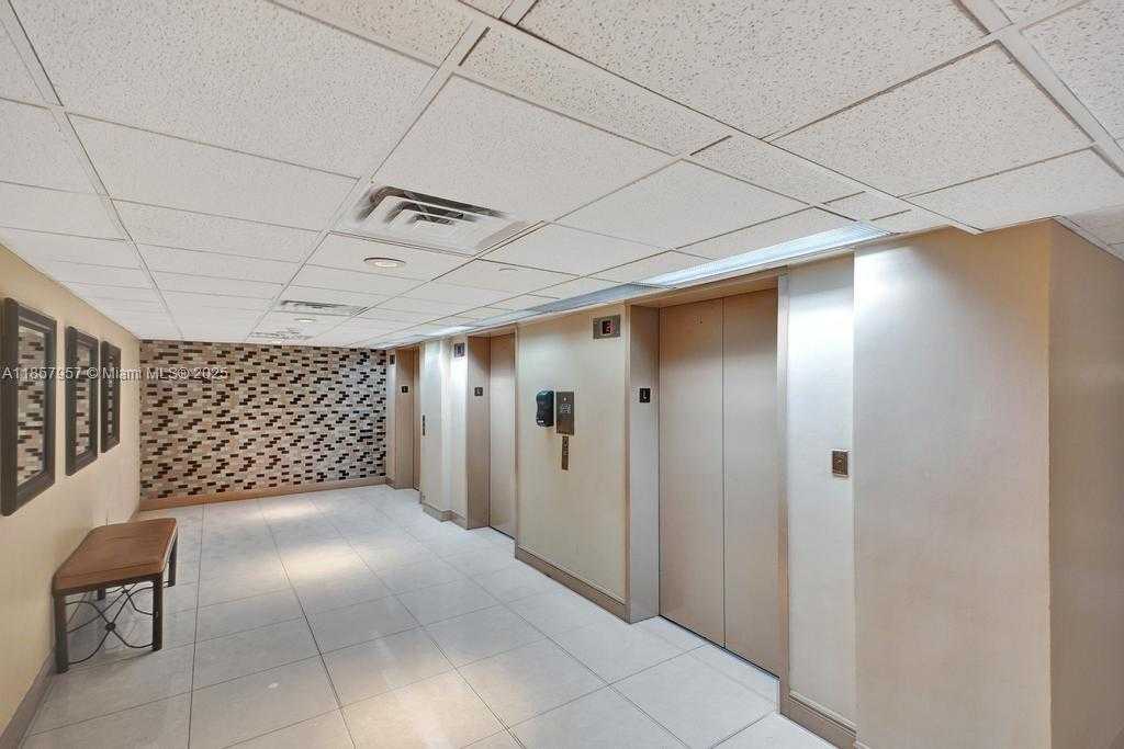 Small Image of 1201 SOUTH OCEAN DR #2308N, Hollywood Number 70