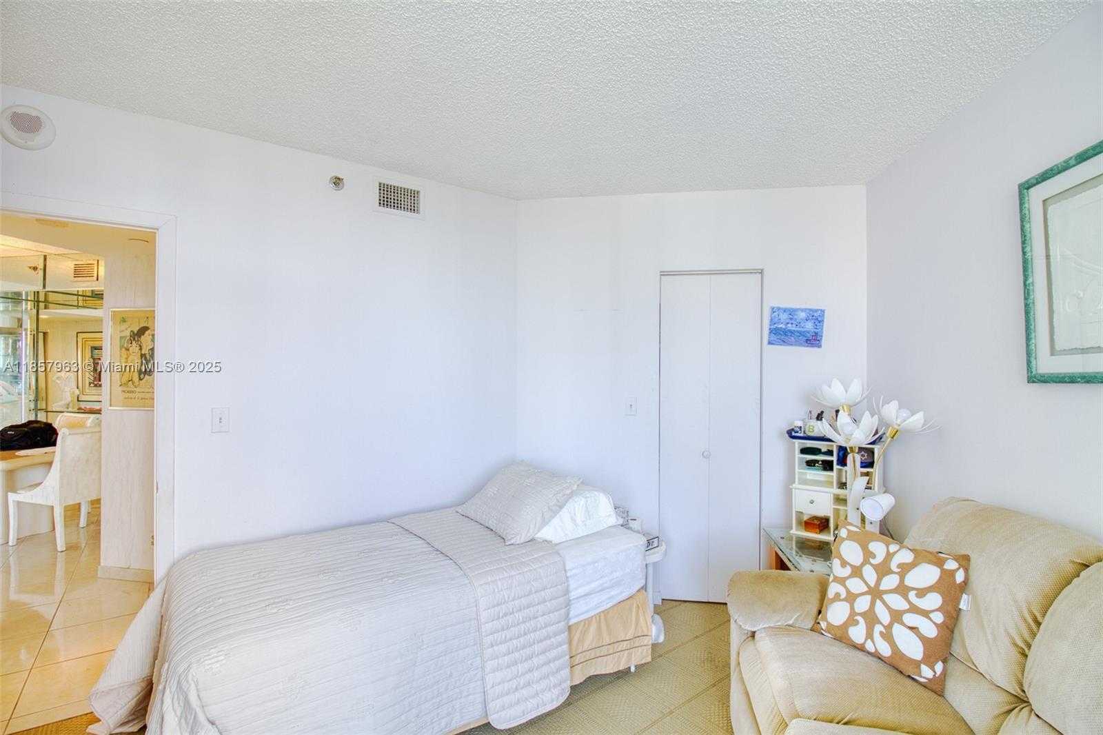 Small Image of 20185 EAST COUNTRY CLUB DR #1709, Aventura Number 22