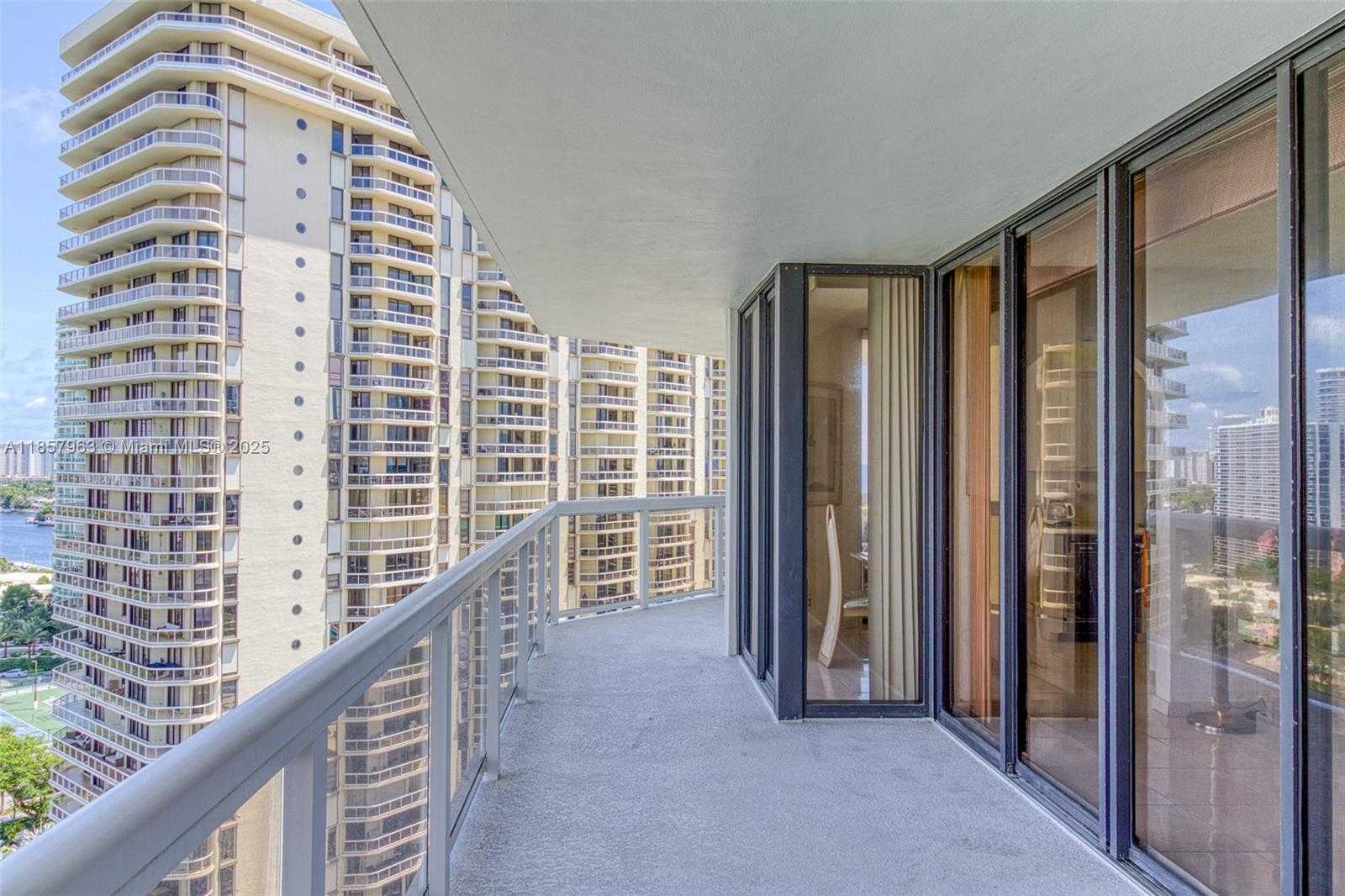 Small Image of 20185 EAST COUNTRY CLUB DR #1709, Aventura Number 33