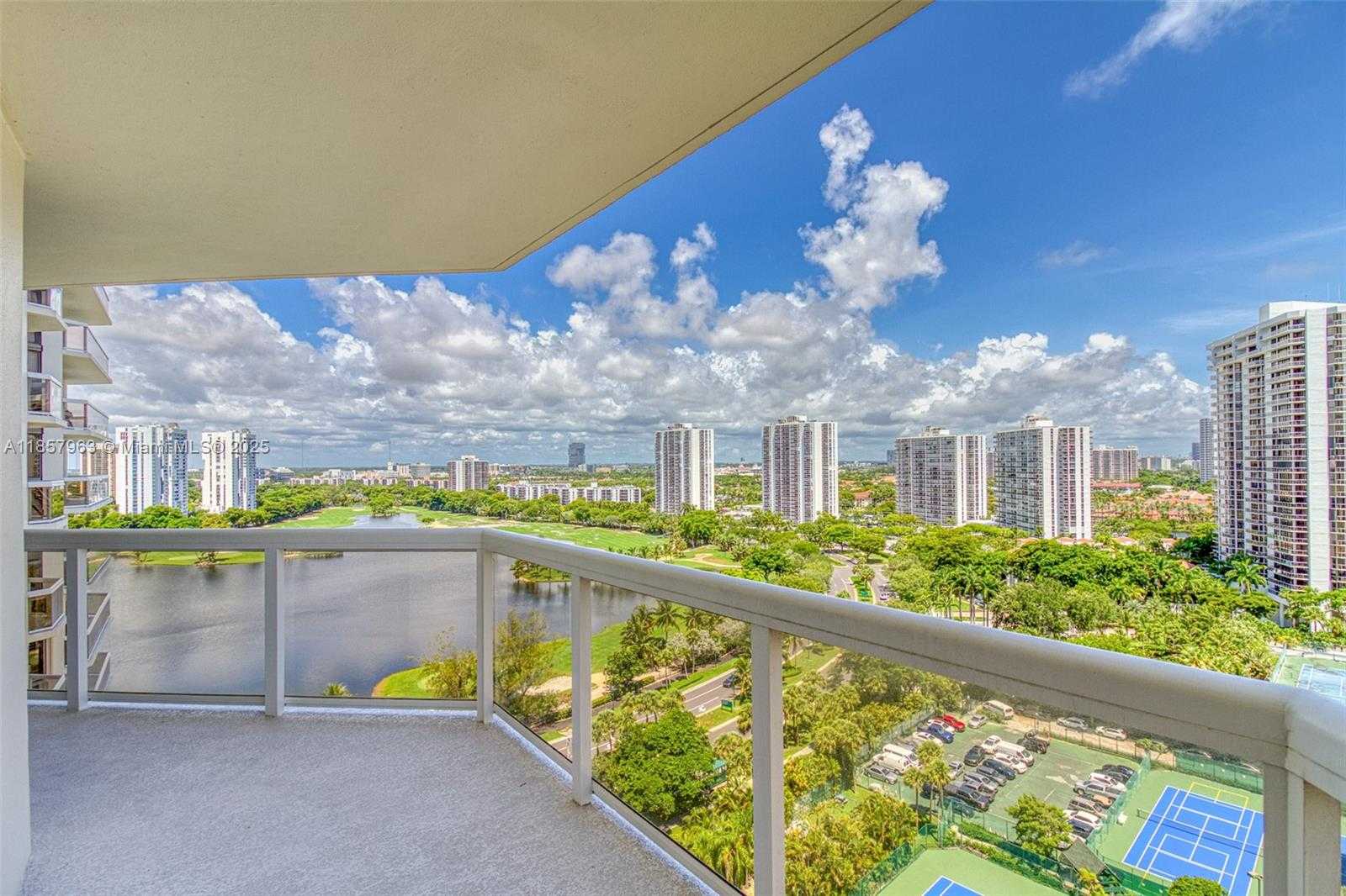 Small Image of 20185 EAST COUNTRY CLUB DR #1709, Aventura Number 35