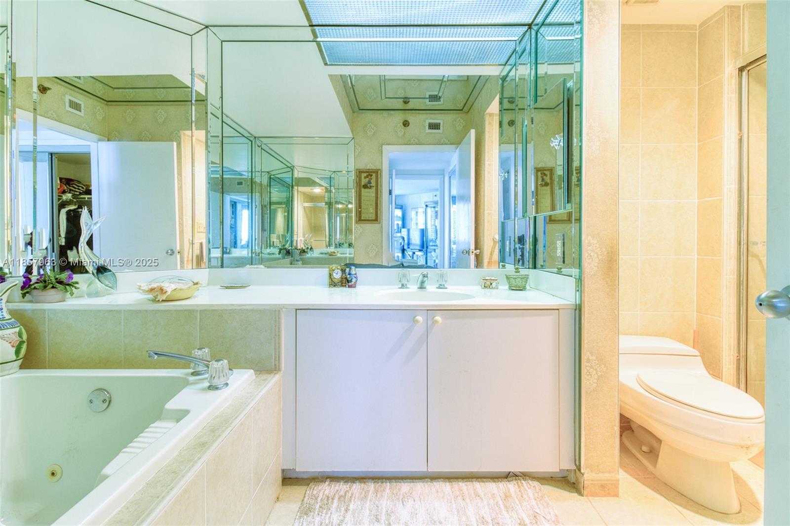 Small Image of 20185 EAST COUNTRY CLUB DR #1709, Aventura Number 38