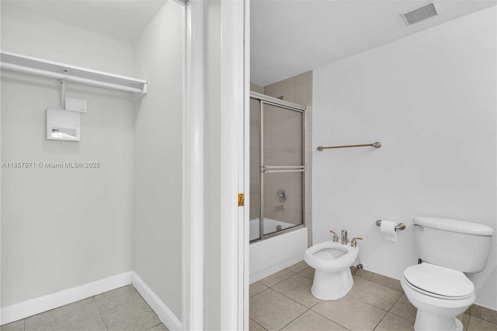 Small Image of 1824 BRICKELL AVE #4D, Miami Number 16