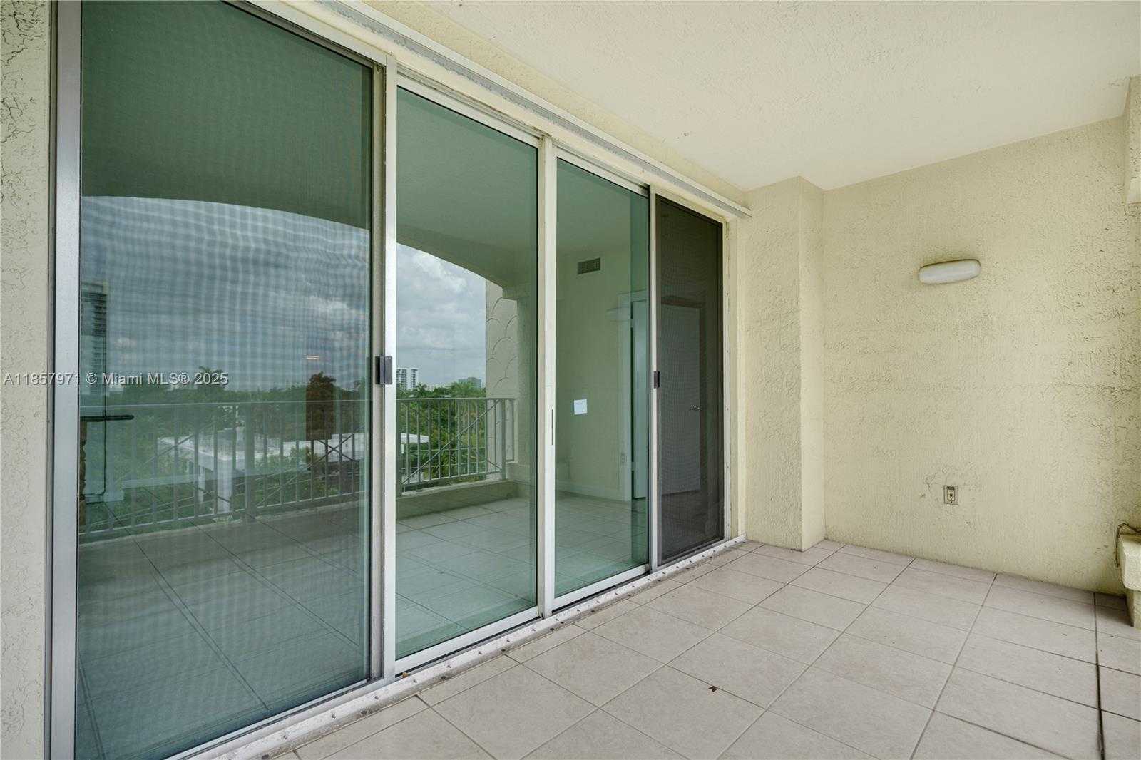 Small Image of 1824 BRICKELL AVE #4D, Miami Number 25