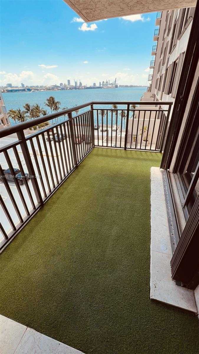 Small Image of 540 BRICKELL KEY DR #818, Miami Number 13