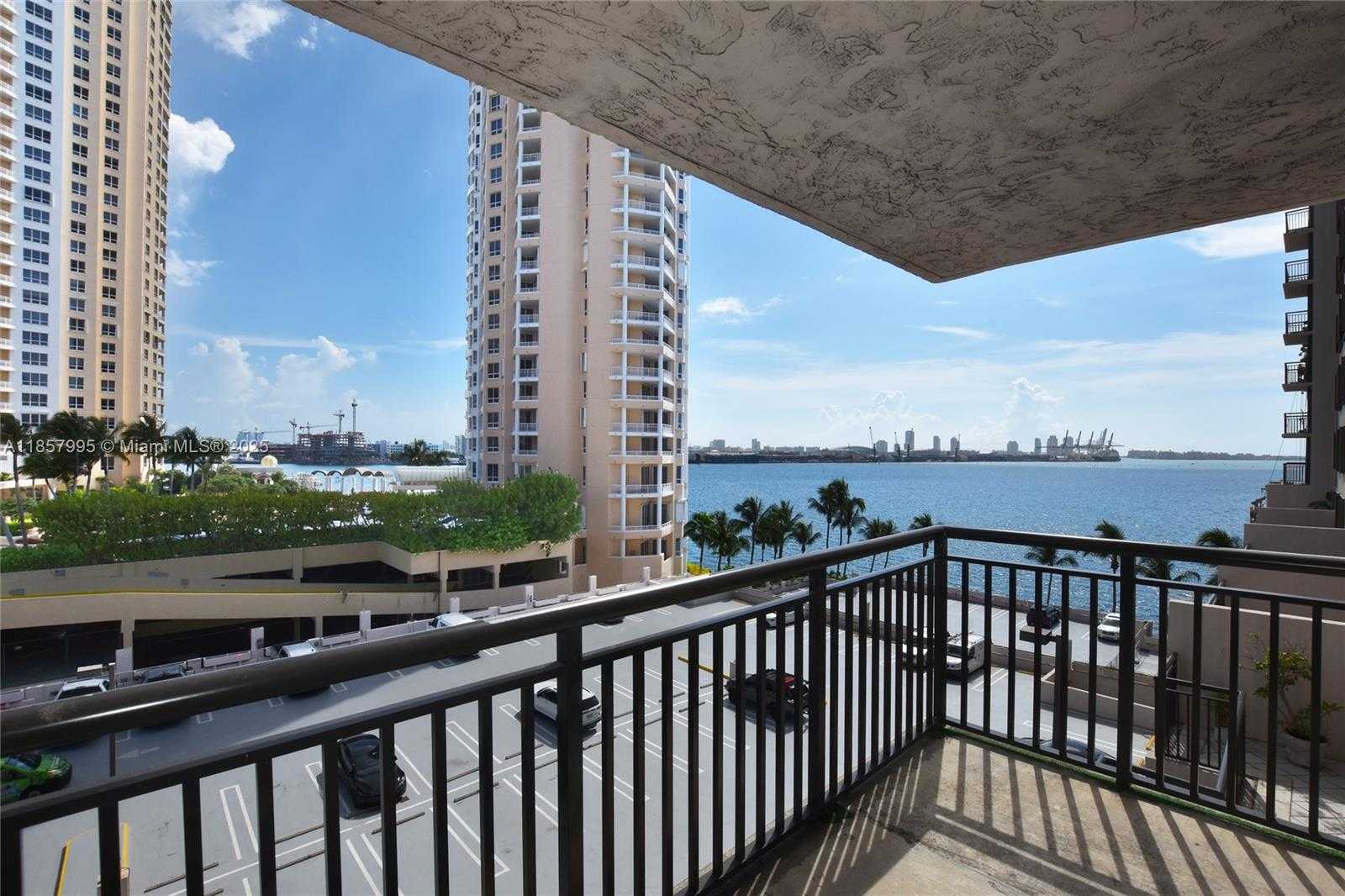 Small Image of 540 BRICKELL KEY DR #818, Miami Number 6