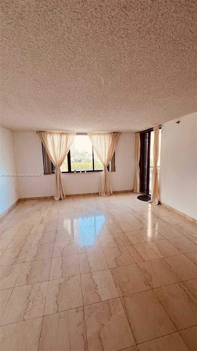 Small Image of 540 BRICKELL KEY DR #818, Miami Number 9